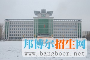 白城医学高等专科学校校园一角5091