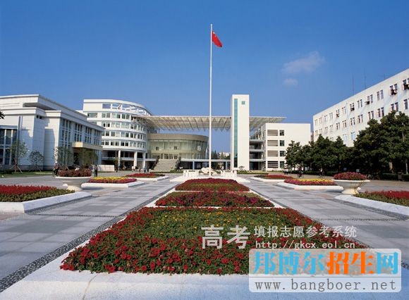 南京财经大学红山学院校园一角2024