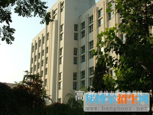 华北电力大学科技学院校园一角2434