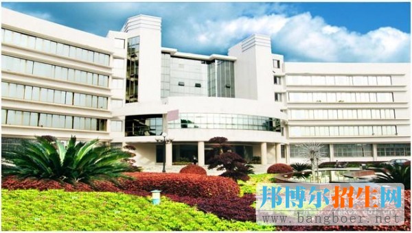 湖南理工学院南湖学院校园一角11806