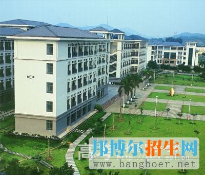 广东外语外贸大学南国商学院校园一角12684