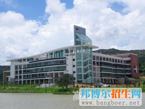 厦门大学嘉庚学院校园一角6068