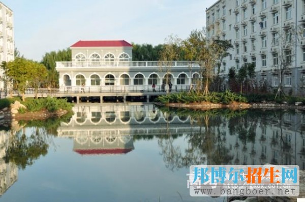 首都师范大学科德学院倒影701