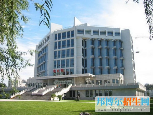 首都师范大学继续教育学院校园一角721