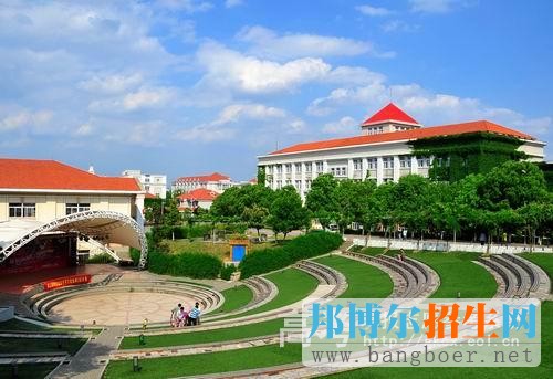 南京工业大学校园一角1856