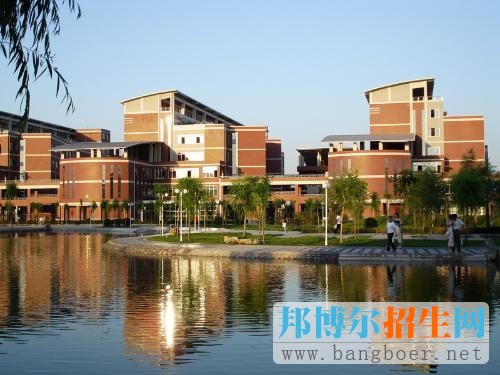 河北大学