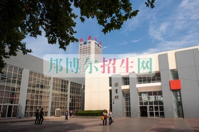 西安建筑科技大学华清学院招生办联系电话