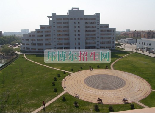 天津商业大学宝德学院网站网址