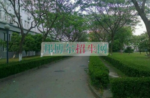 浙江中医药大学滨江学院