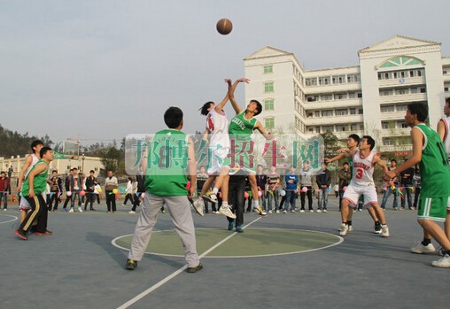 湖北医药学院药护学院