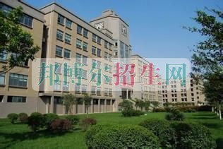 成都信息工程学院银杏酒店管理学院