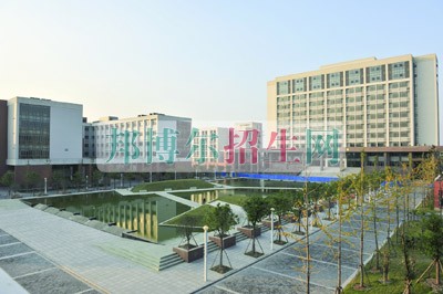 中国计量学院现代科技学院是几本