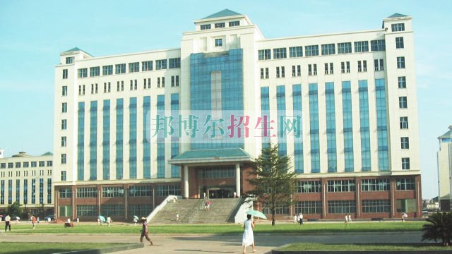 湖南科技大学潇湘学院网站网址