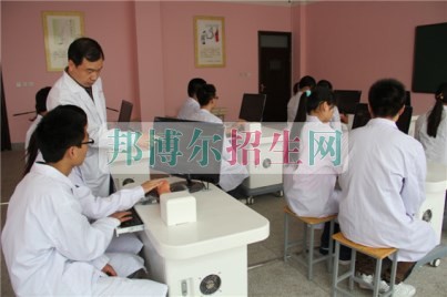 有什么好的中医学学校