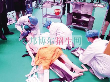 女生读临床医学怎么样