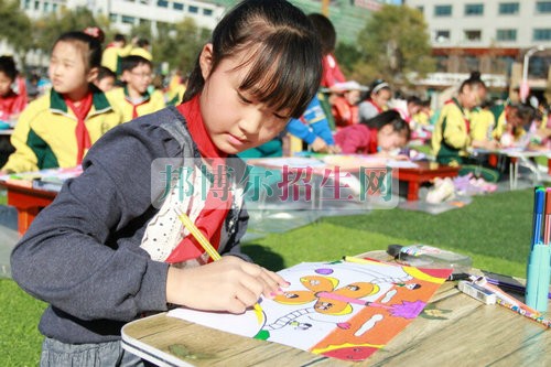 成都初中生读小学教育怎么样