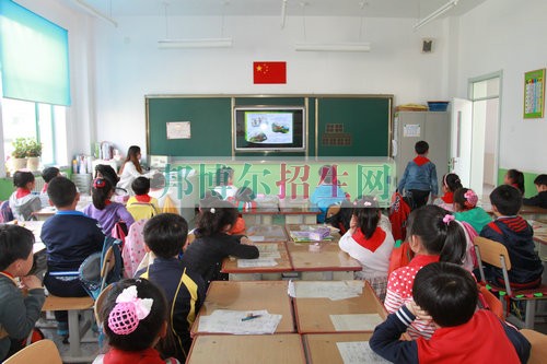 成都女生读小学教育好吗