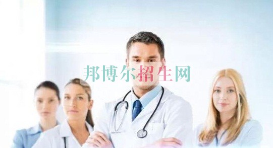 成都初中生读涉外护理好吗