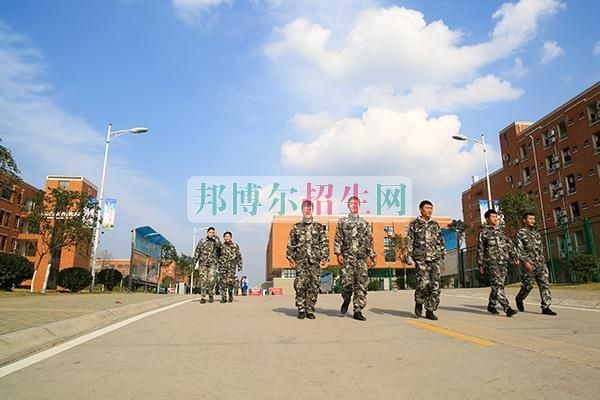 四川成都五月花学校2017年招生简章，我要最新的！