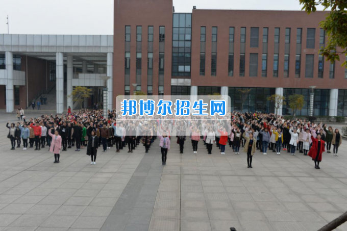 川南幼儿师范高等专科学校开展“感恩”主题教育活动培养学生良好道德品质