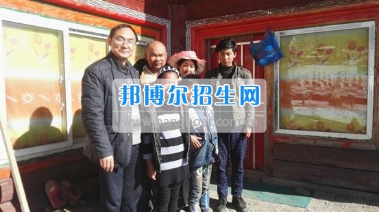 成都师范学院副校长李仲辉赴道孚县开展脱贫攻坚调研督导