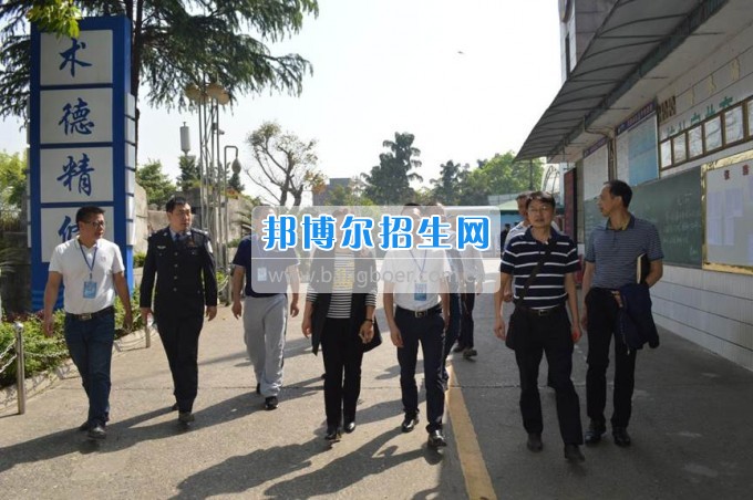 县领导蒋龙珍率队到四川省江安县职业技术学校督查安全工作