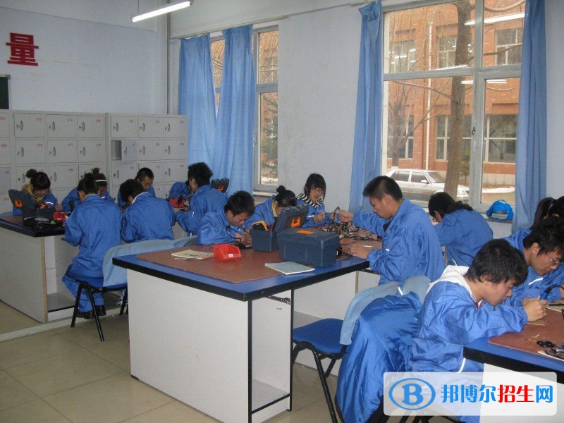 蓬溪应用技术职业学校