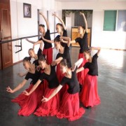 秦皇岛艺新舞蹈学校2022年报名条件、招生要求、招生对象