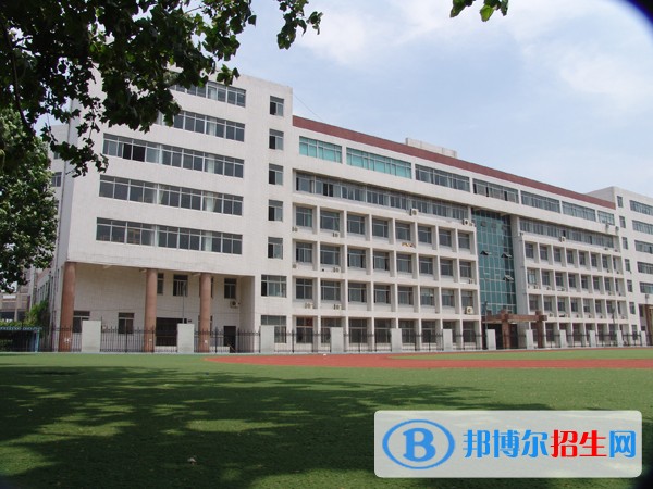 山东高级技工学校招生办联系电话