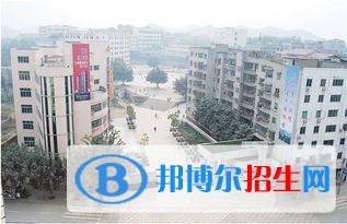 四川省蓬安中学2022年招生办联系电话