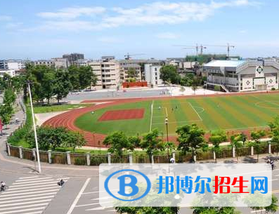 鹤山中学2022年招生办联系电话