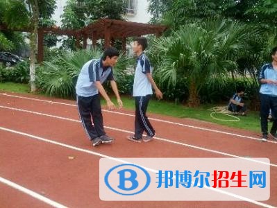 楚雄女生上什么中专学校比较好