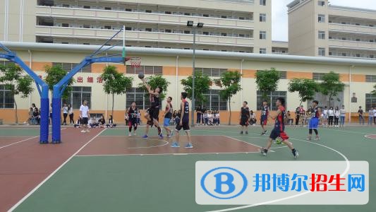 楚雄女生上中专学校学什么专业好