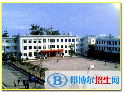 四川交通运输职业学校五年制大专收费标准