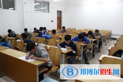 巴中中专学校学什么