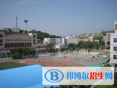 四川什邡中学2022年招生办联系电话