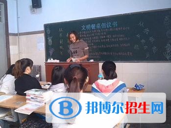 铜川去读中专学校学什么对以后好一点