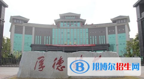 重庆轻工职业学院_升学形式，学校环境