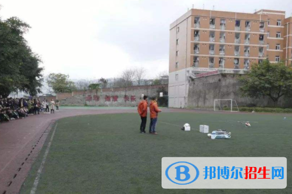 重庆市艺才技工学校办学特色，教学质量