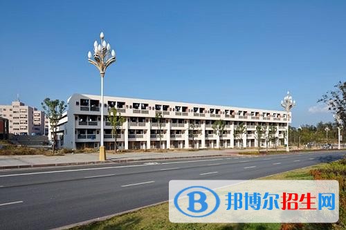 毕节市卫生学校师资力量 学生资助