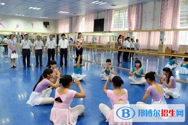 为什么选择四川师范幼师学院