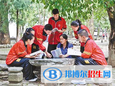 云南德宏民族第一中学2022年招生办联系电话