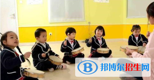 女生上幼师学校学什么好