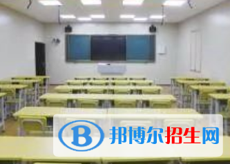 云南凤庆第一中学2022年报名条件、招生要求、招生对象