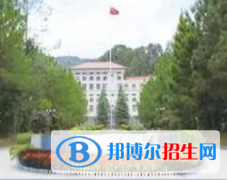 云南凤庆第一中学2022年招生代码