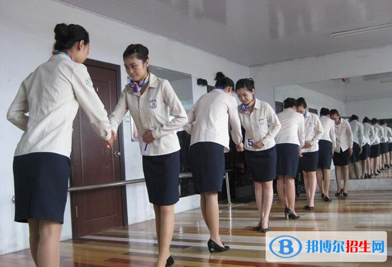 贵州2020年女生上什么铁路学校好