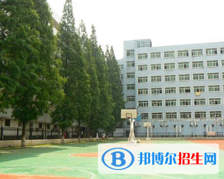 湖南2020年男生读铁路学校学什么专业好