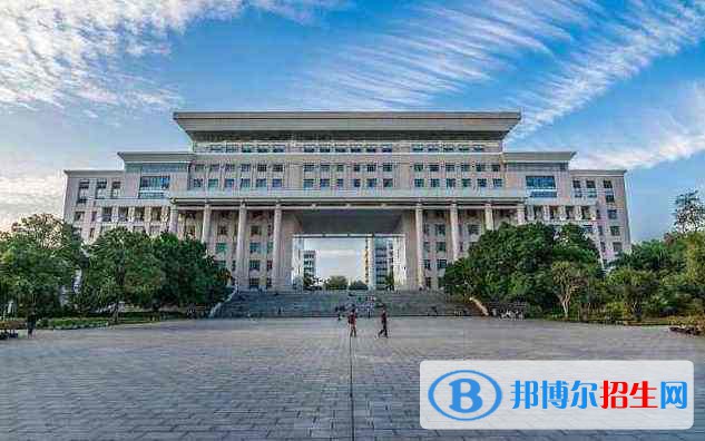 咸宁生物机电工程学校2020年招生办联系电话