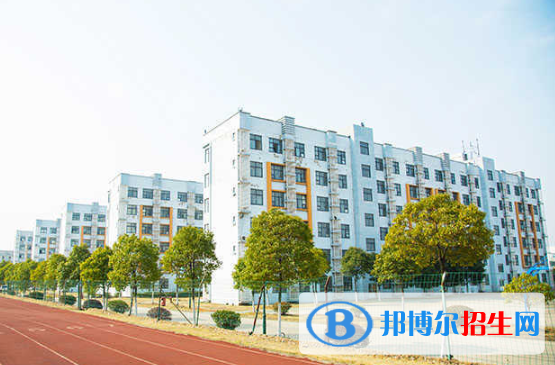 江西2020年读铁路学校多少钱