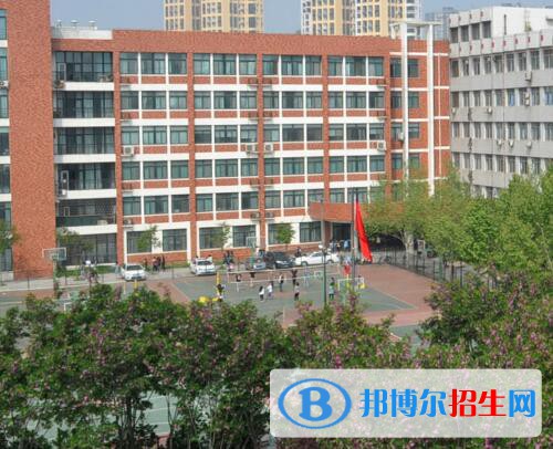 河南工业设计学校2021年招生办联系电话